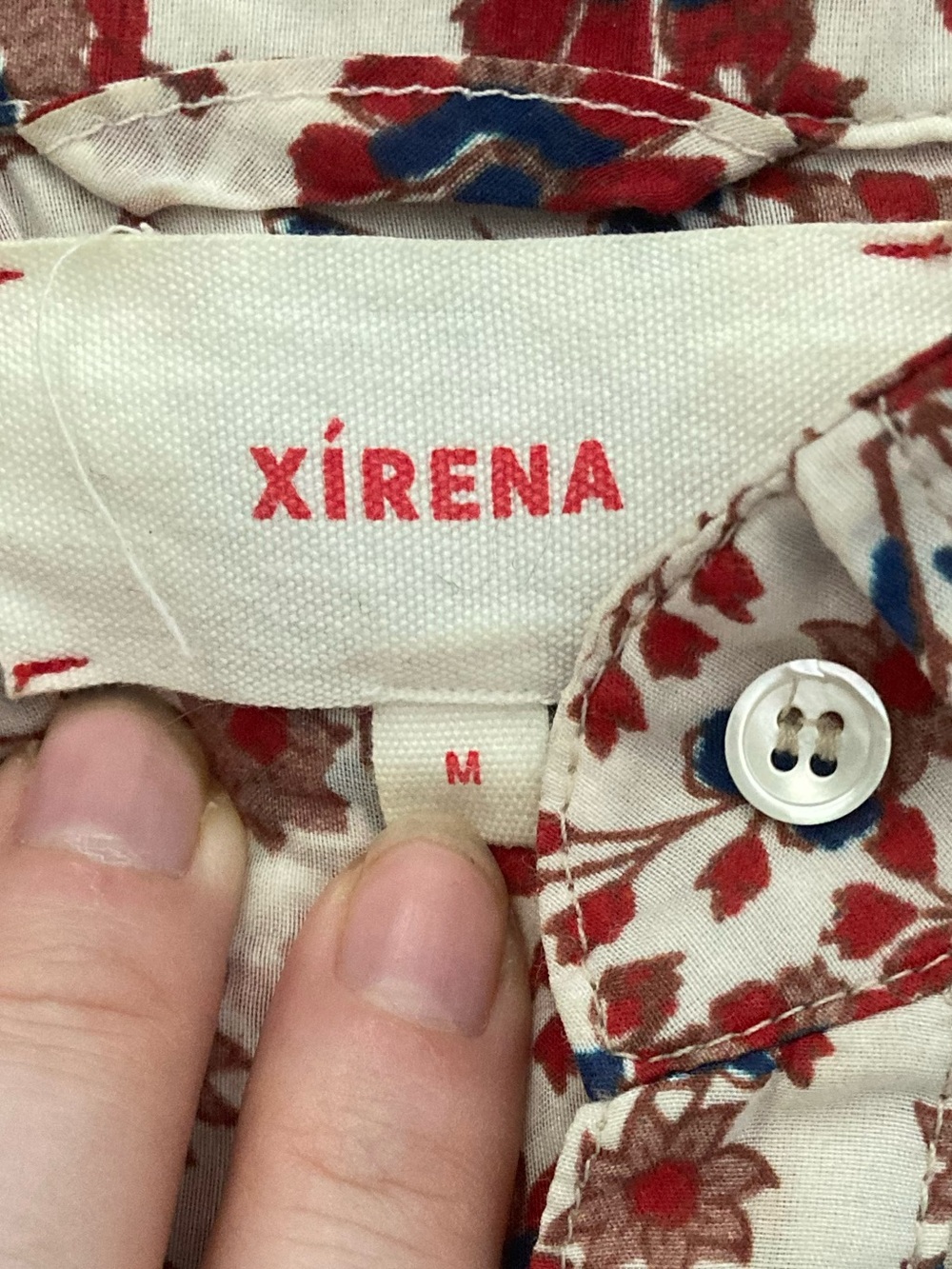 Xirena Beau Shirt in Pisces Cotton Silk - Picture 4 of 5
